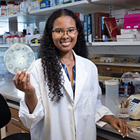 Sydney Shelby in the lab
